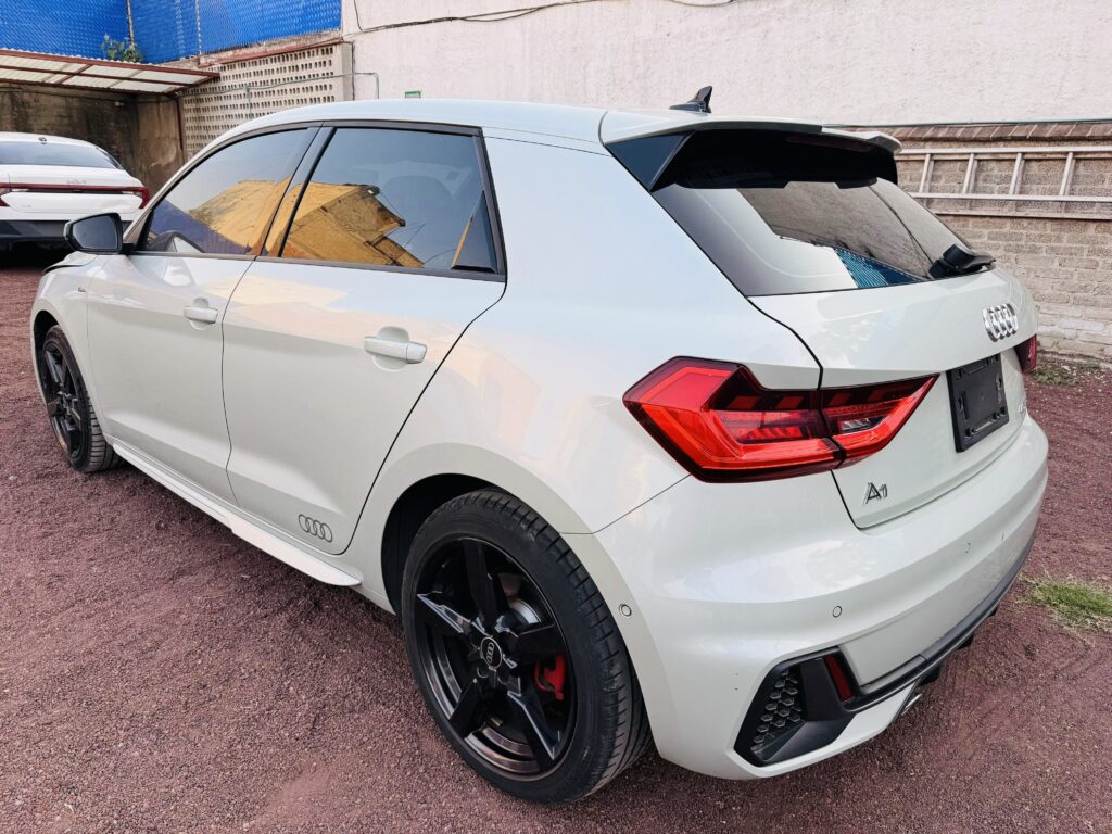 No te arriesgues comprando autos en subastas, tienen vicios ocultos y faltantes. Compra de manera directa con nosotros, todas nuestras unidades encienden y ruedan.