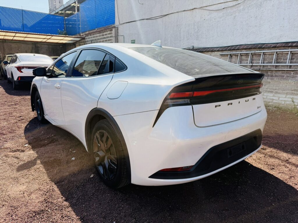 No te arriesgues comprando autos en subastas, tienen vicios ocultos y faltantes. Compra de manera directa con nosotros, todas nuestras unidades encienden y ruedan.