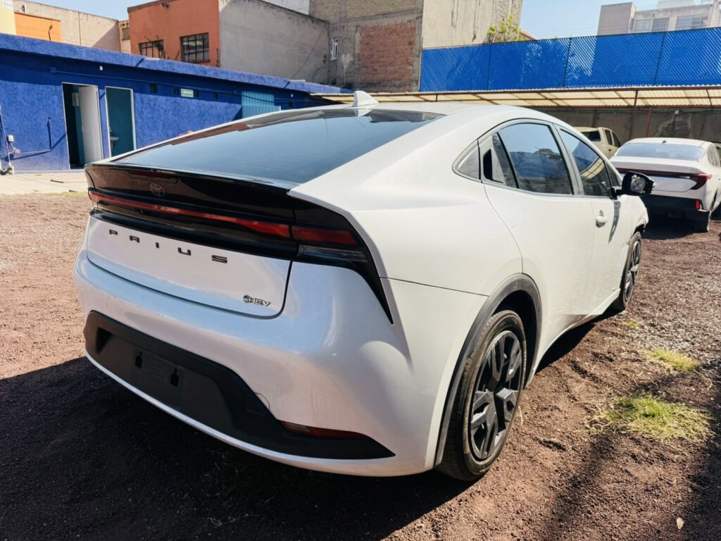 No te arriesgues comprando autos en subastas, tienen vicios ocultos y faltantes. Compra de manera directa con nosotros, todas nuestras unidades encienden y ruedan.