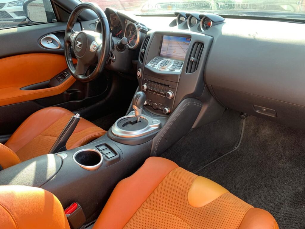 No te arriesgues comprando autos en subastas, tienen vicios ocultos y faltantes. Compra de manera directa con nosotros, todas nuestras unidades encienden y ruedan.