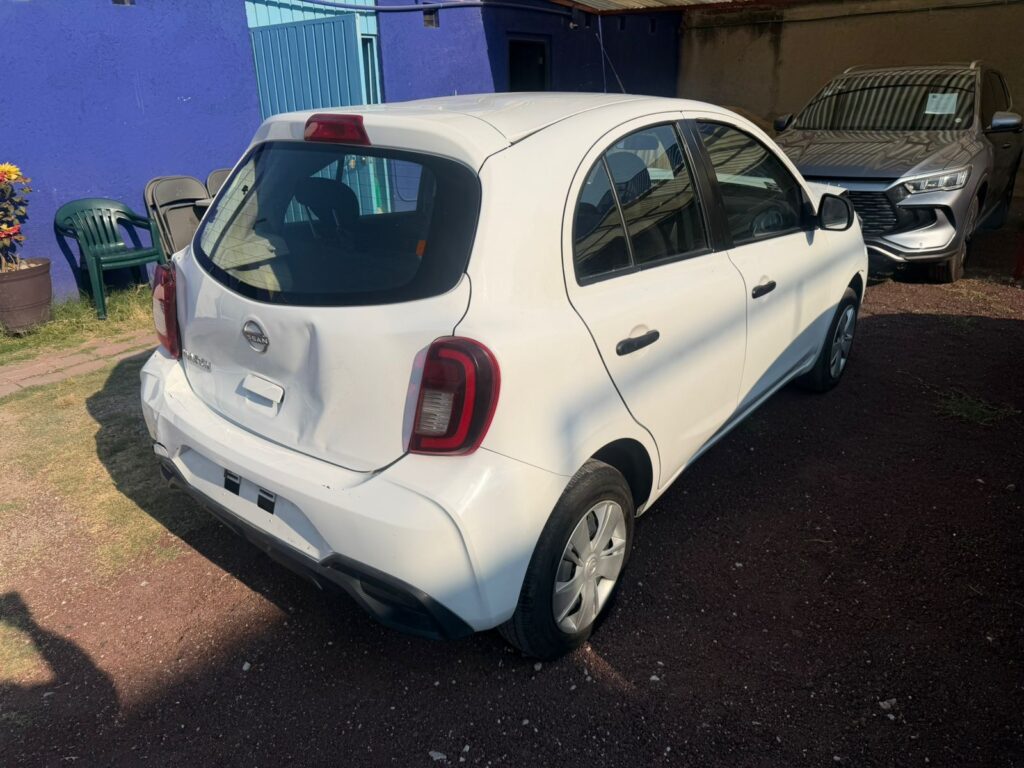 No te arriesgues comprando autos en subastas, tienen vicios ocultos y faltantes. Compra de manera directa con nosotros, todas nuestras unidades encienden y ruedan.