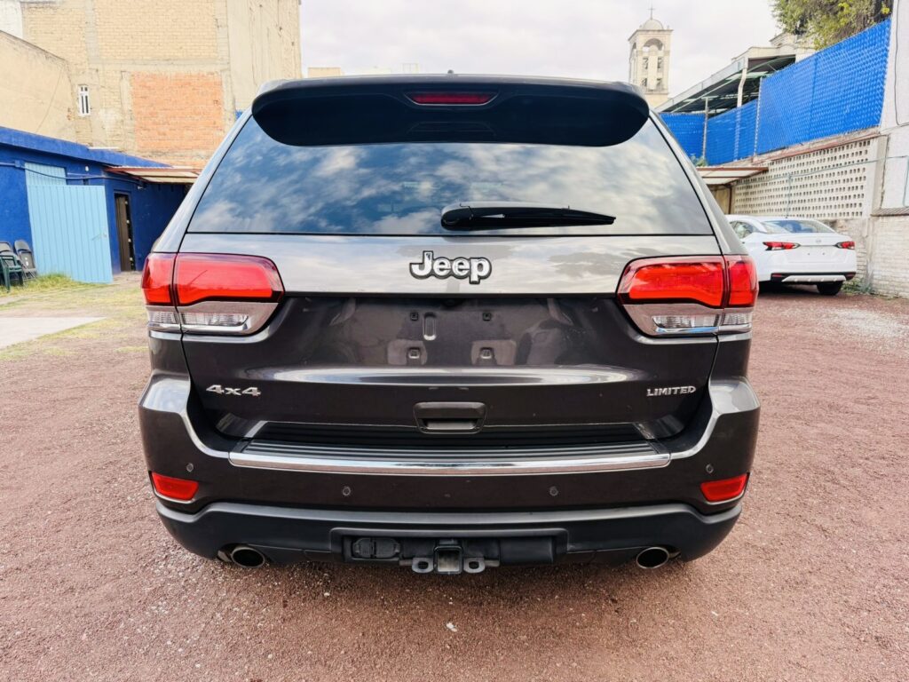 No te arriesgues comprando autos en subastas, tienen vicios ocultos y faltantes. Compra de manera directa con nosotros, todas nuestras unidades encienden y ruedan.