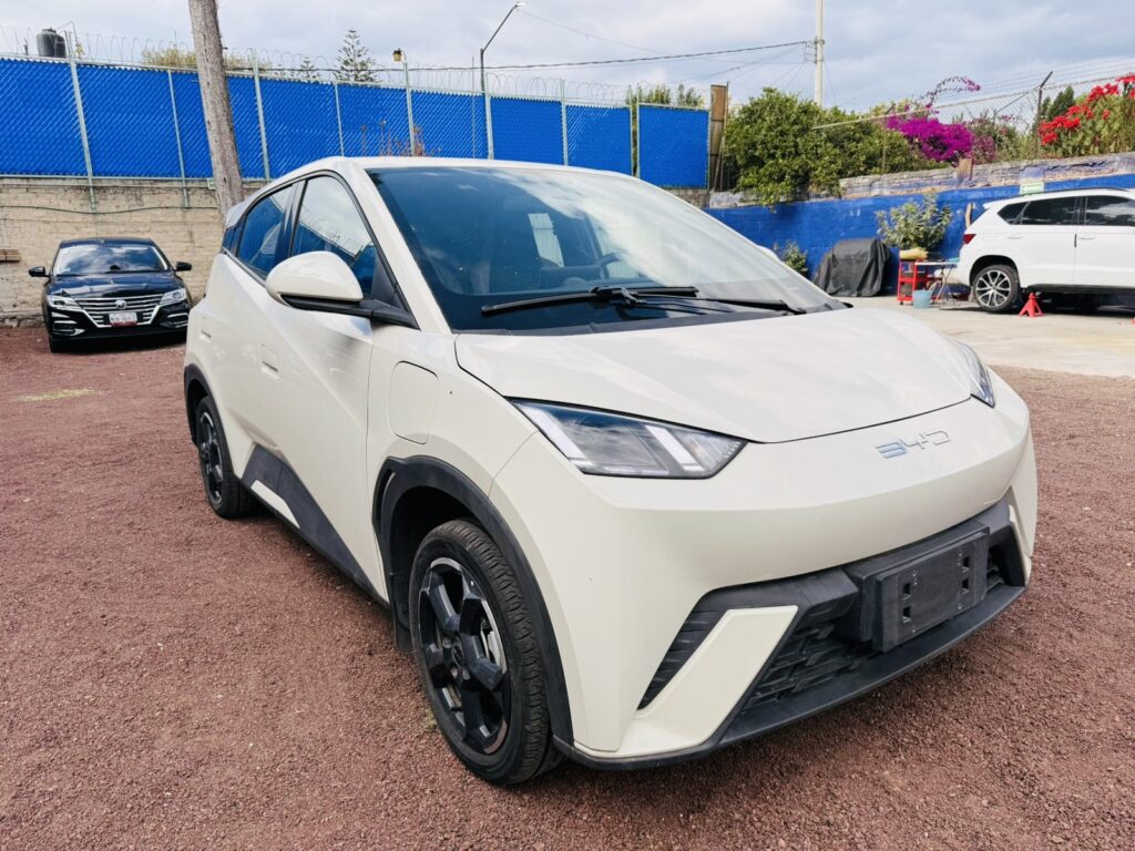 No te arriesgues comprando autos en subastas, tienen vicios ocultos y faltantes. Compra de manera directa con nosotros, todas nuestras unidades encienden y ruedan.