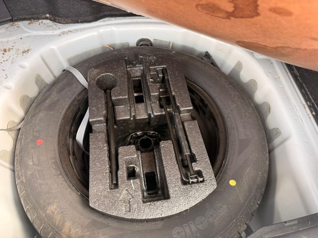 No te arriesgues comprando autos en subastas, tienen vicios ocultos y faltantes. Compra de manera directa con nosotros, todas nuestras unidades encienden y ruedan.