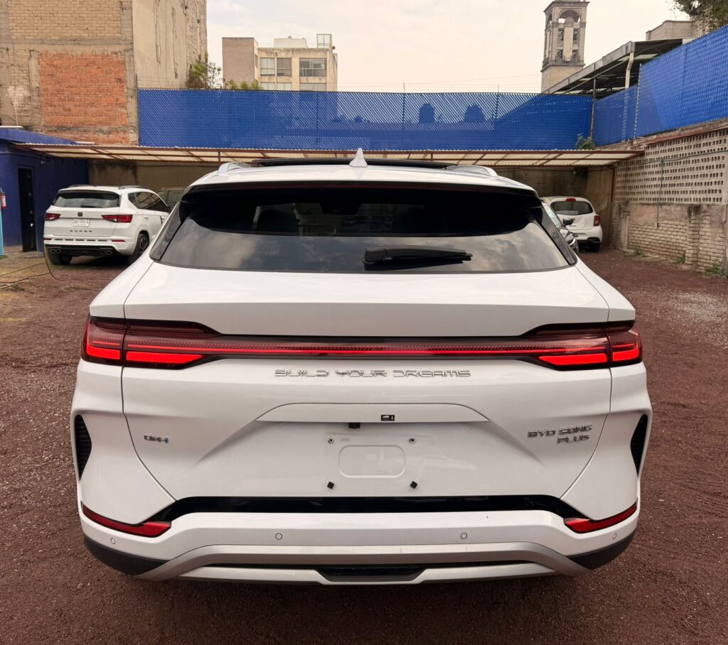 No te arriesgues comprando autos en subastas, tienen vicios ocultos y faltantes. Compra de manera directa con nosotros, todas nuestras unidades encienden y ruedan.