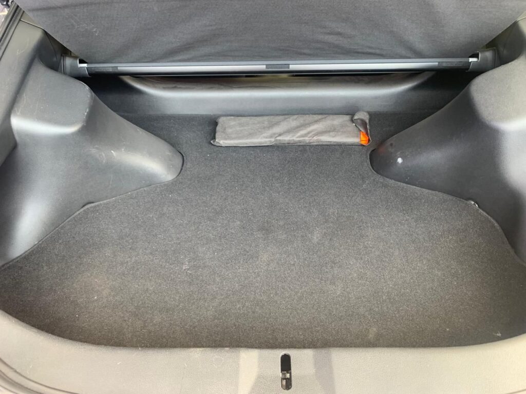 No te arriesgues comprando autos en subastas, tienen vicios ocultos y faltantes. Compra de manera directa con nosotros, todas nuestras unidades encienden y ruedan.