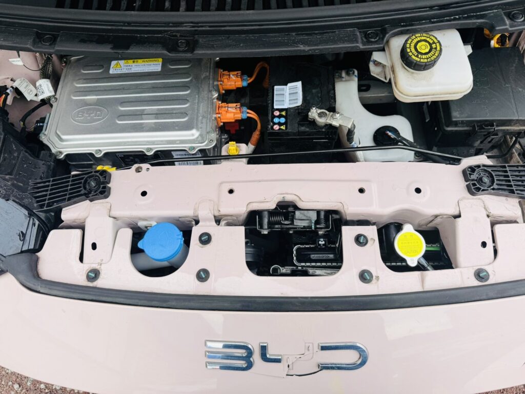 No te arriesgues comprando autos en subastas, tienen vicios ocultos y faltantes. Compra de manera directa con nosotros, todas nuestras unidades encienden y ruedan.