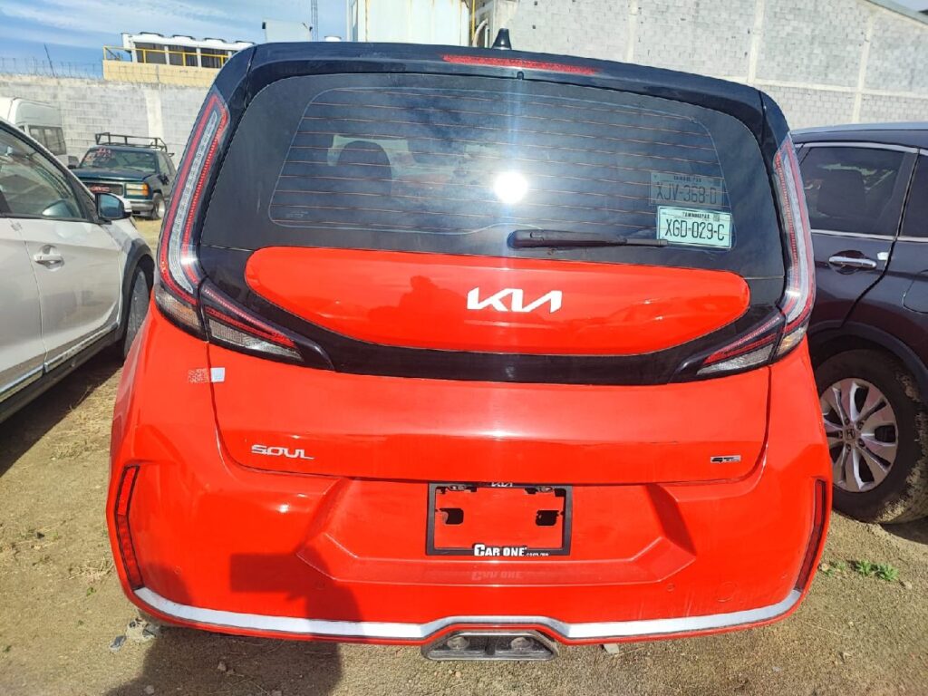 No te arriesgues comprando autos en subastas, tienen vicios ocultos y faltantes. Compra de manera directa con nosotros, todas nuestras unidades encienden y ruedan.