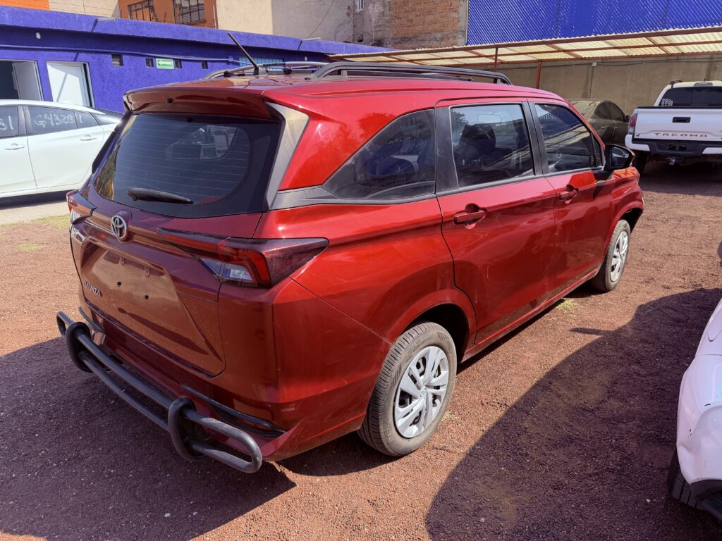 No te arriesgues comprando autos en subastas, tienen vicios ocultos y faltantes. Compra de manera directa con nosotros, todas nuestras unidades encienden y ruedan.