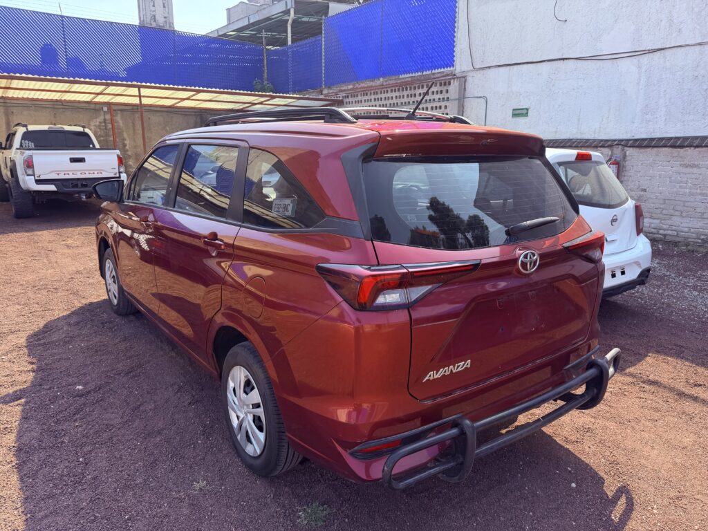 No te arriesgues comprando autos en subastas, tienen vicios ocultos y faltantes. Compra de manera directa con nosotros, todas nuestras unidades encienden y ruedan.