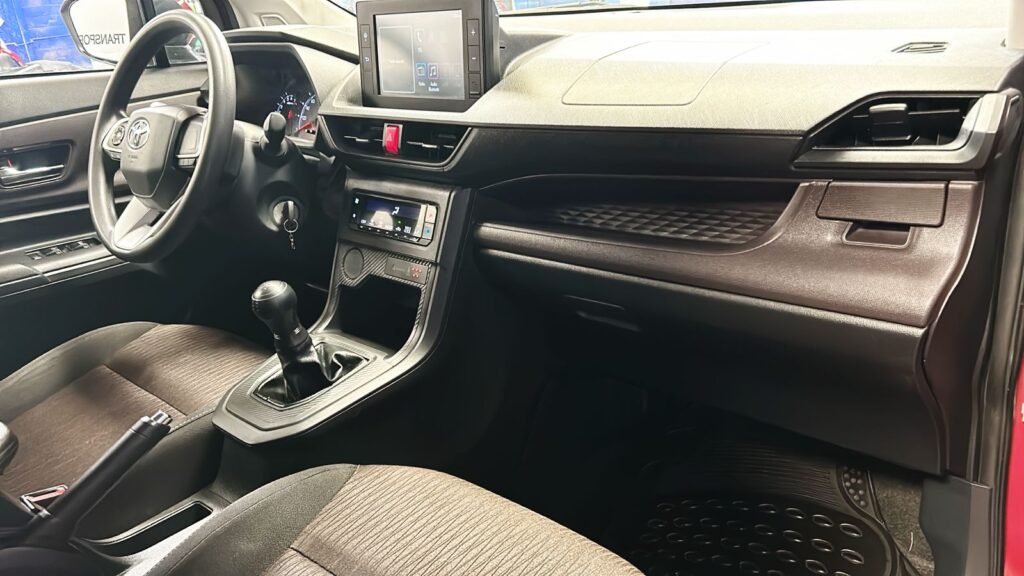 No te arriesgues comprando autos en subastas, tienen vicios ocultos y faltantes. Compra de manera directa con nosotros, todas nuestras unidades encienden y ruedan.