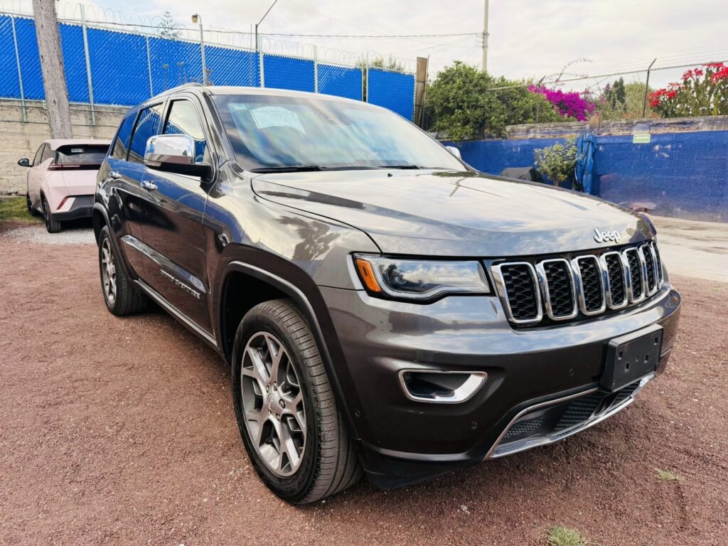 No te arriesgues comprando autos en subastas, tienen vicios ocultos y faltantes. Compra de manera directa con nosotros, todas nuestras unidades encienden y ruedan.