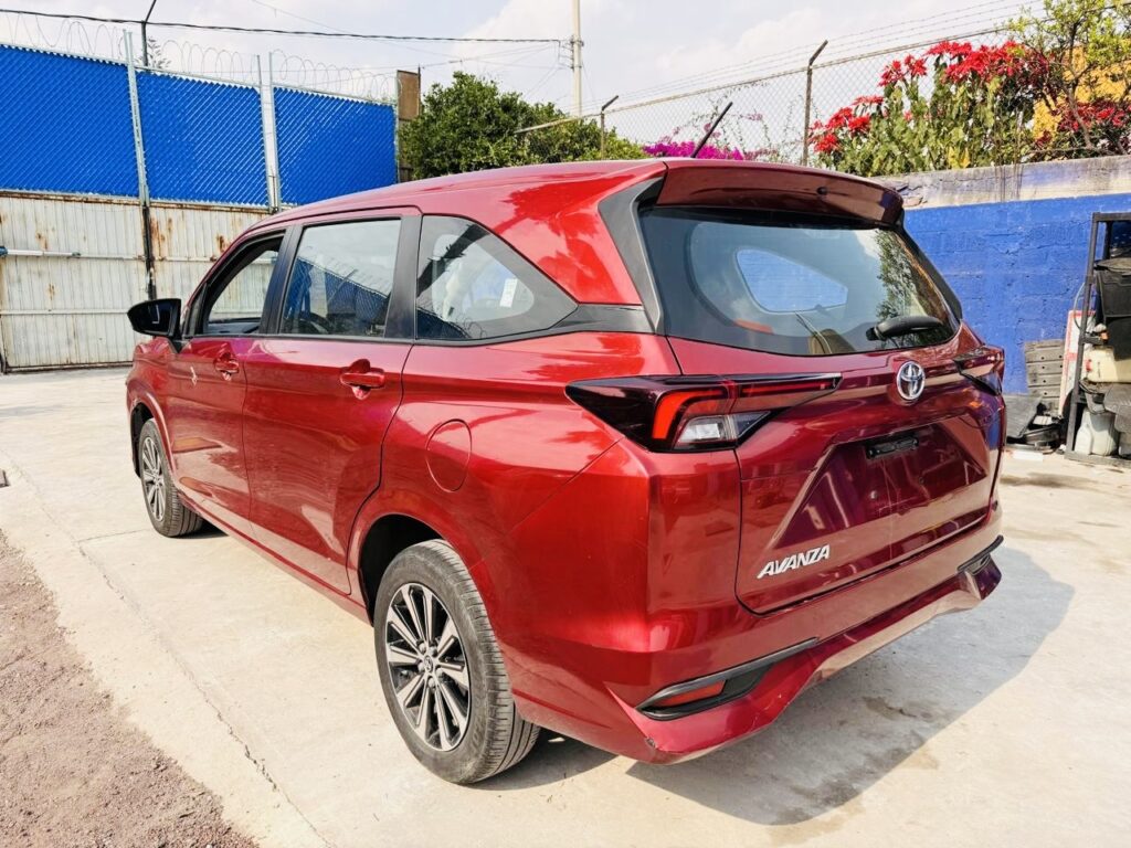 No te arriesgues comprando autos en subastas, tienen vicios ocultos y faltantes. Compra de manera directa con nosotros, todas nuestras unidades encienden y ruedan.