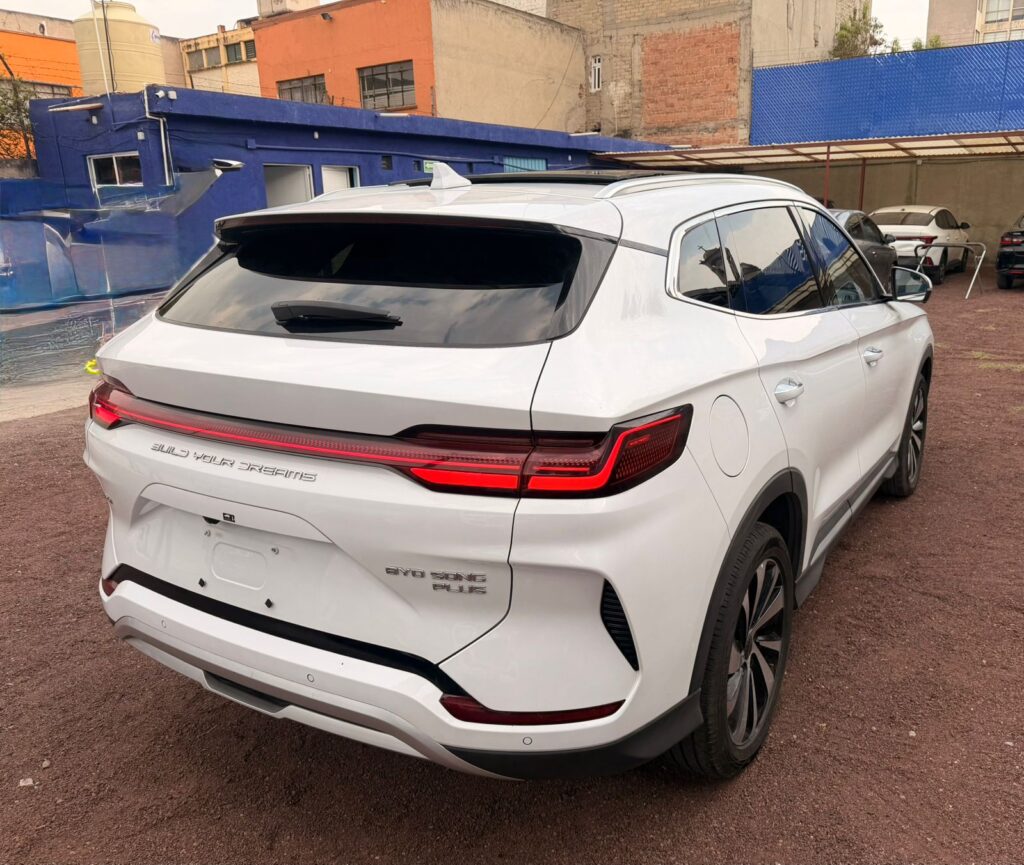 No te arriesgues comprando autos en subastas, tienen vicios ocultos y faltantes. Compra de manera directa con nosotros, todas nuestras unidades encienden y ruedan.