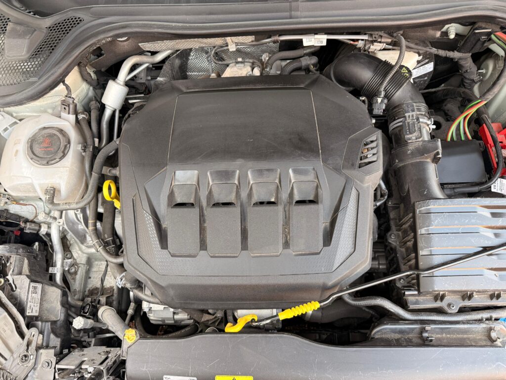 No te arriesgues comprando autos en subastas, tienen vicios ocultos y faltantes. Compra de manera directa con nosotros, todas nuestras unidades encienden y ruedan.