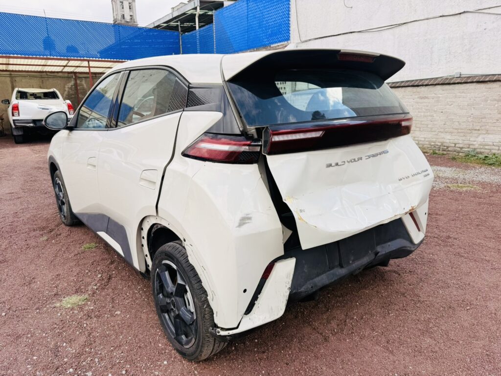 No te arriesgues comprando autos en subastas, tienen vicios ocultos y faltantes. Compra de manera directa con nosotros, todas nuestras unidades encienden y ruedan.