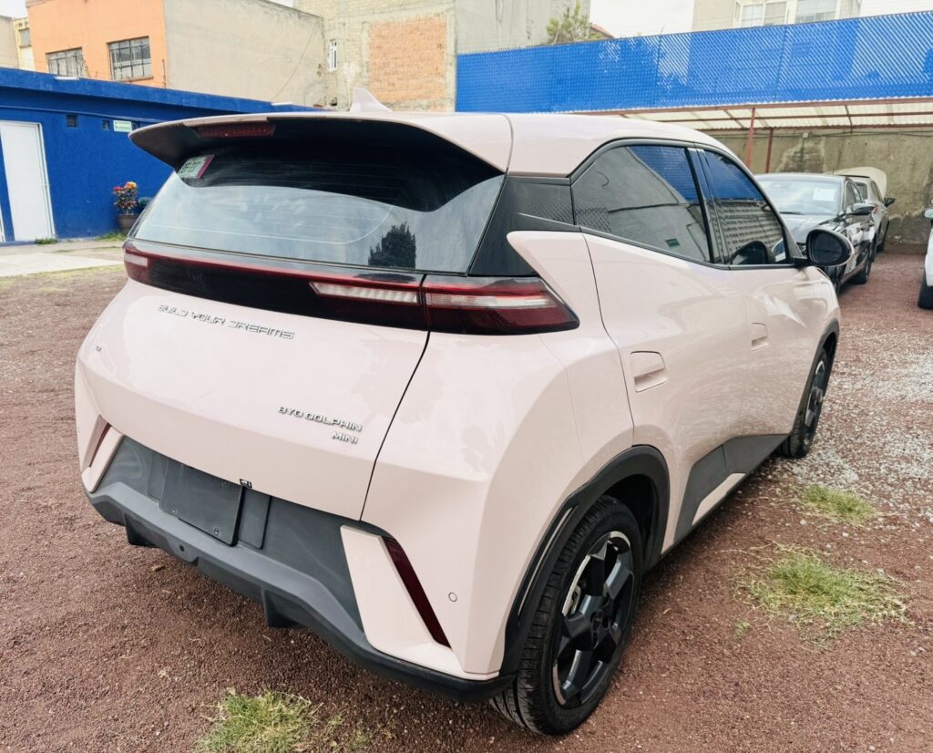 No te arriesgues comprando autos en subastas, tienen vicios ocultos y faltantes. Compra de manera directa con nosotros, todas nuestras unidades encienden y ruedan.