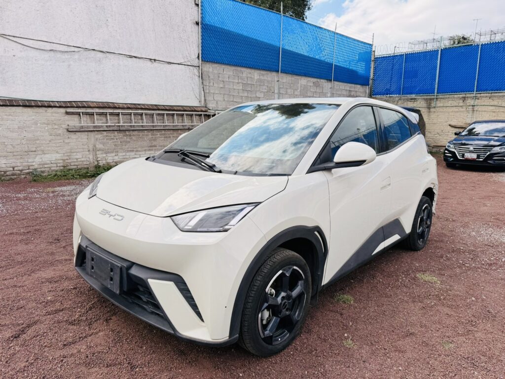 No te arriesgues comprando autos en subastas, tienen vicios ocultos y faltantes. Compra de manera directa con nosotros, todas nuestras unidades encienden y ruedan.