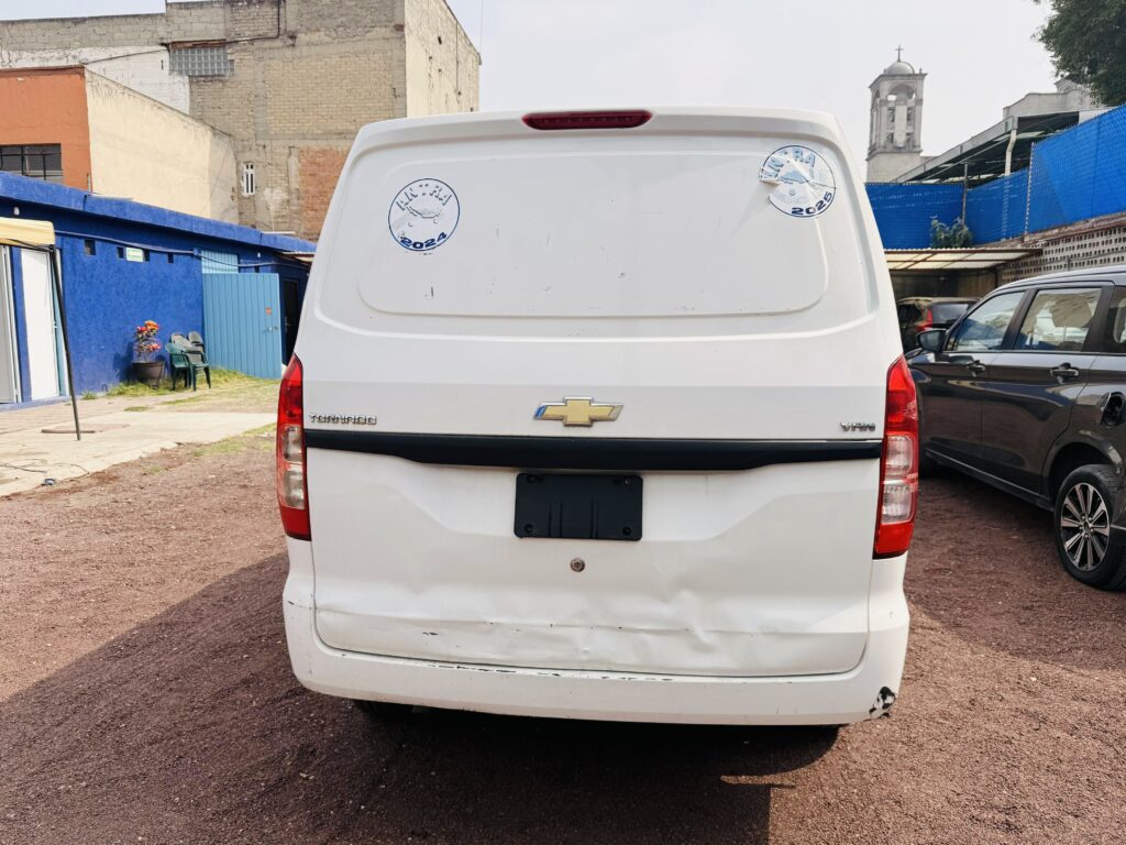 No te arriesgues comprando autos en subastas, tienen vicios ocultos y faltantes. Compra de manera directa con nosotros, todas nuestras unidades encienden y ruedan.