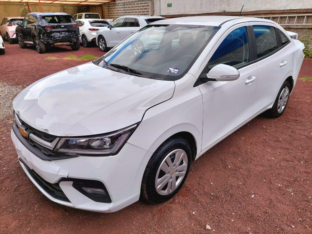 No te arriesgues comprando autos en subastas, tienen vicios ocultos y faltantes. Compra de manera directa con nosotros, todas nuestras unidades encienden y ruedan.