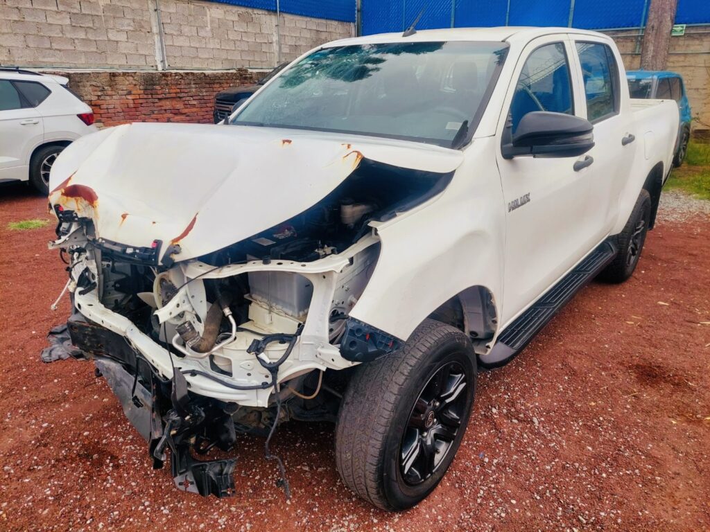 No te arriesgues comprando autos en subastas, tienen vicios ocultos y faltantes. Compra de manera directa con nosotros, todas nuestras unidades encienden y ruedan.
