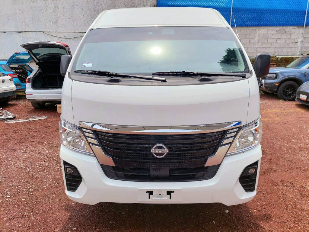 No te arriesgues comprando autos en subastas, tienen vicios ocultos y faltantes. Compra de manera directa con nosotros, todas nuestras unidades encienden y ruedan.
