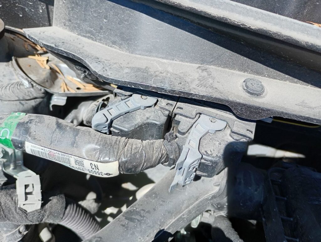 No te arriesgues comprando autos en subastas, tienen vicios ocultos y faltantes. Compra de manera directa con nosotros, todas nuestras unidades encienden y ruedan.