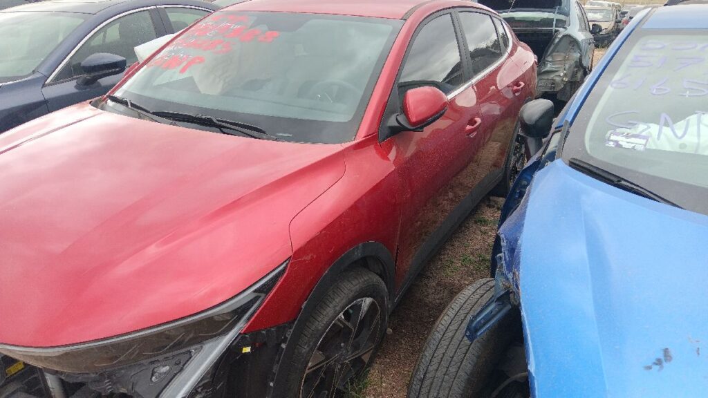 No te arriesgues comprando autos en subastas, tienen vicios ocultos y faltantes. Compra de manera directa con nosotros, todas nuestras unidades encienden y ruedan.