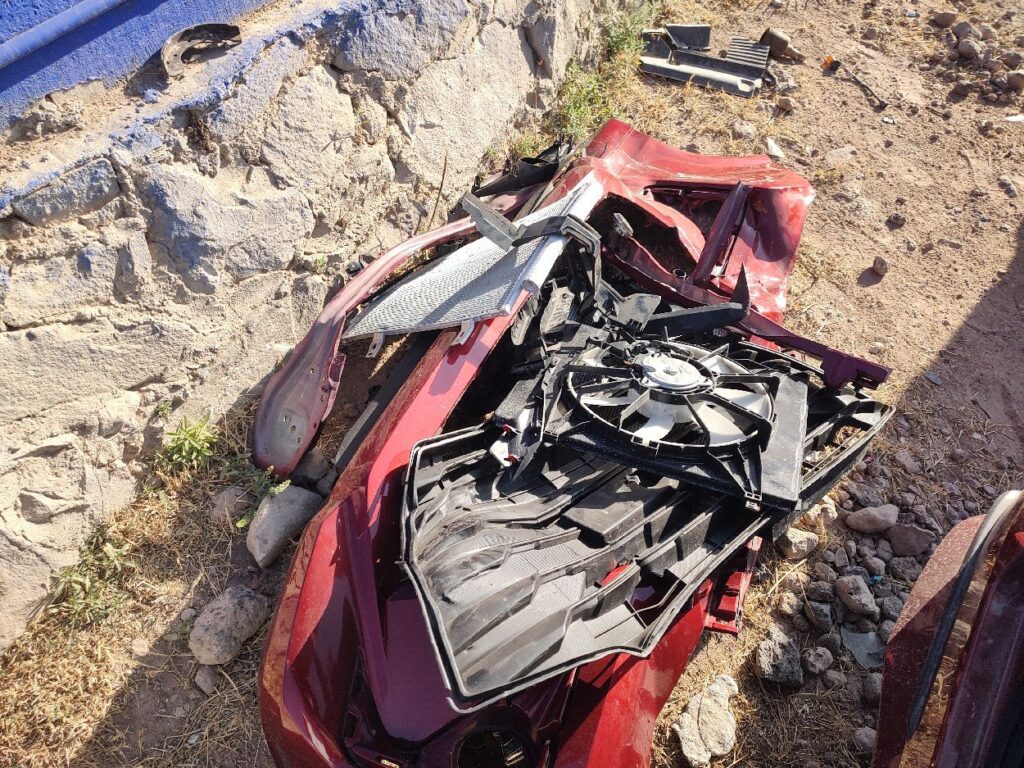 No te arriesgues comprando autos en subastas, tienen vicios ocultos y faltantes. Compra de manera directa con nosotros, todas nuestras unidades encienden y ruedan.