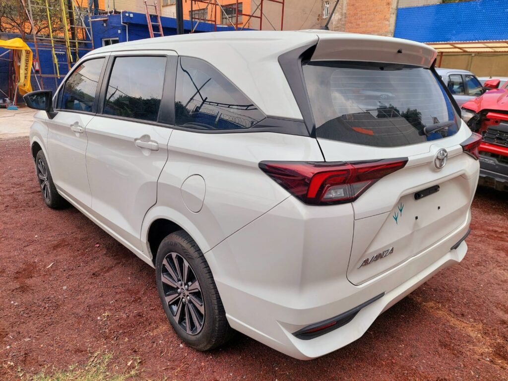 No te arriesgues comprando autos en subastas, tienen vicios ocultos y faltantes. Compra de manera directa con nosotros, todas nuestras unidades encienden y ruedan.