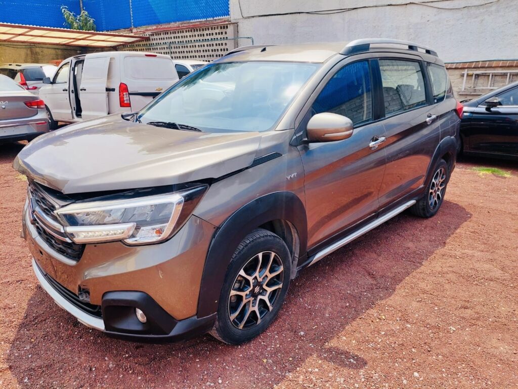 No te arriesgues comprando autos en subastas, tienen vicios ocultos y faltantes. Compra de manera directa con nosotros, todas nuestras unidades encienden y ruedan.