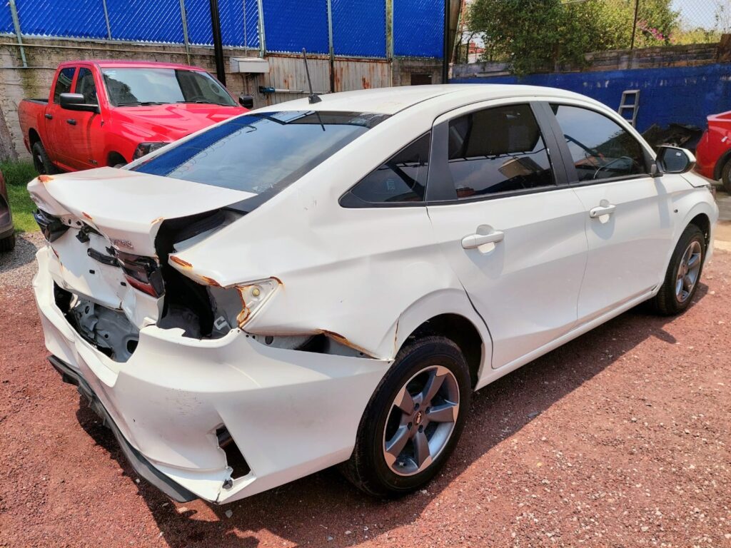 No te arriesgues comprando autos en subastas, tienen vicios ocultos y faltantes. Compra de manera directa con nosotros, todas nuestras unidades encienden y ruedan.