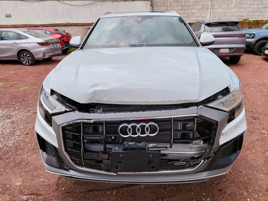 No te arriesgues comprando autos en subastas, tienen vicios ocultos y faltantes. Compra de manera directa con nosotros, todas nuestras unidades encienden y ruedan.
