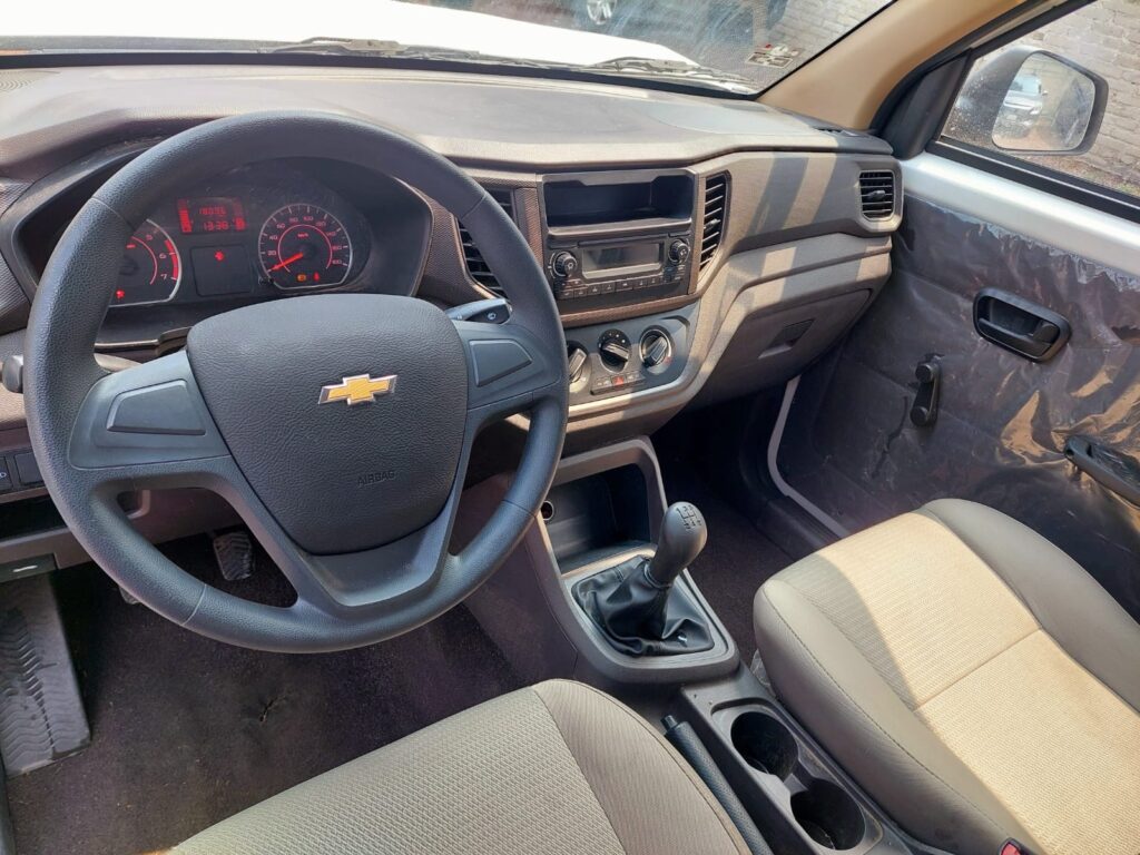 No te arriesgues comprando autos en subastas, tienen vicios ocultos y faltantes. Compra de manera directa con nosotros, todas nuestras unidades encienden y ruedan.