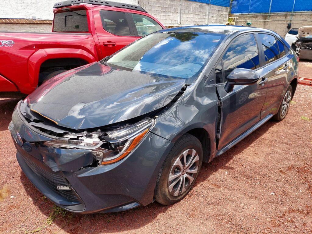 No te arriesgues comprando autos en subastas, tienen vicios ocultos y faltantes. Compra de manera directa con nosotros, todas nuestras unidades encienden y ruedan.