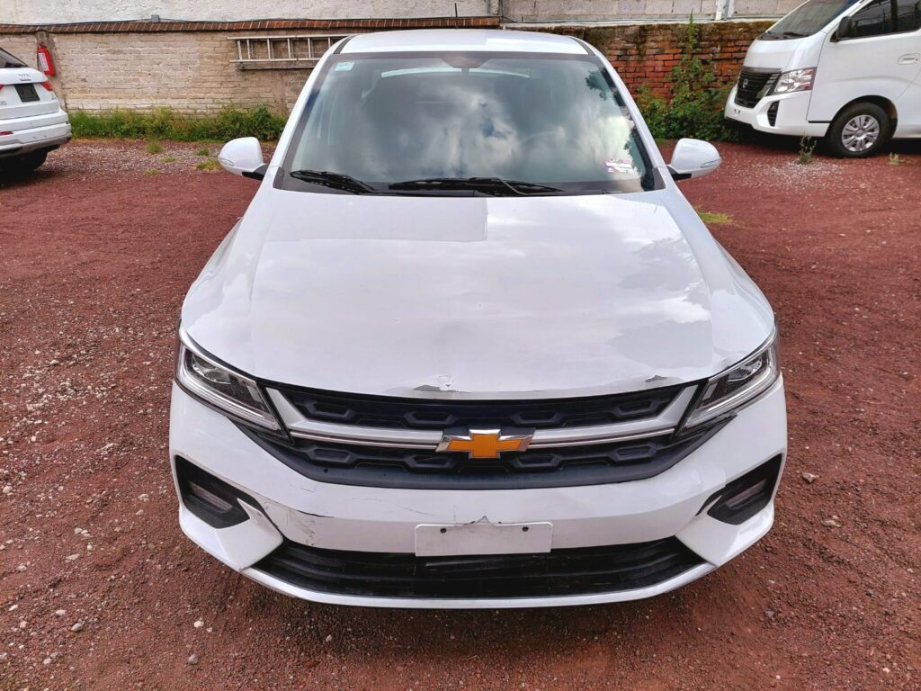No te arriesgues comprando autos en subastas, tienen vicios ocultos y faltantes. Compra de manera directa con nosotros, todas nuestras unidades encienden y ruedan.