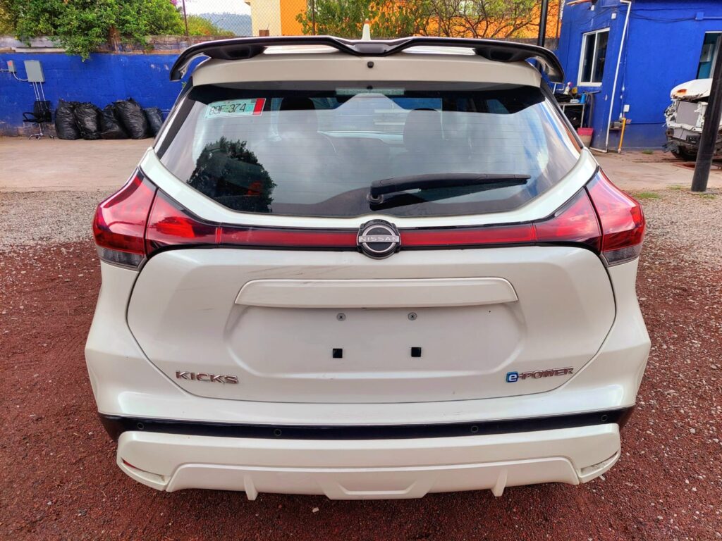 No te arriesgues comprando autos en subastas, tienen vicios ocultos y faltantes. Compra de manera directa con nosotros, todas nuestras unidades encienden y ruedan.