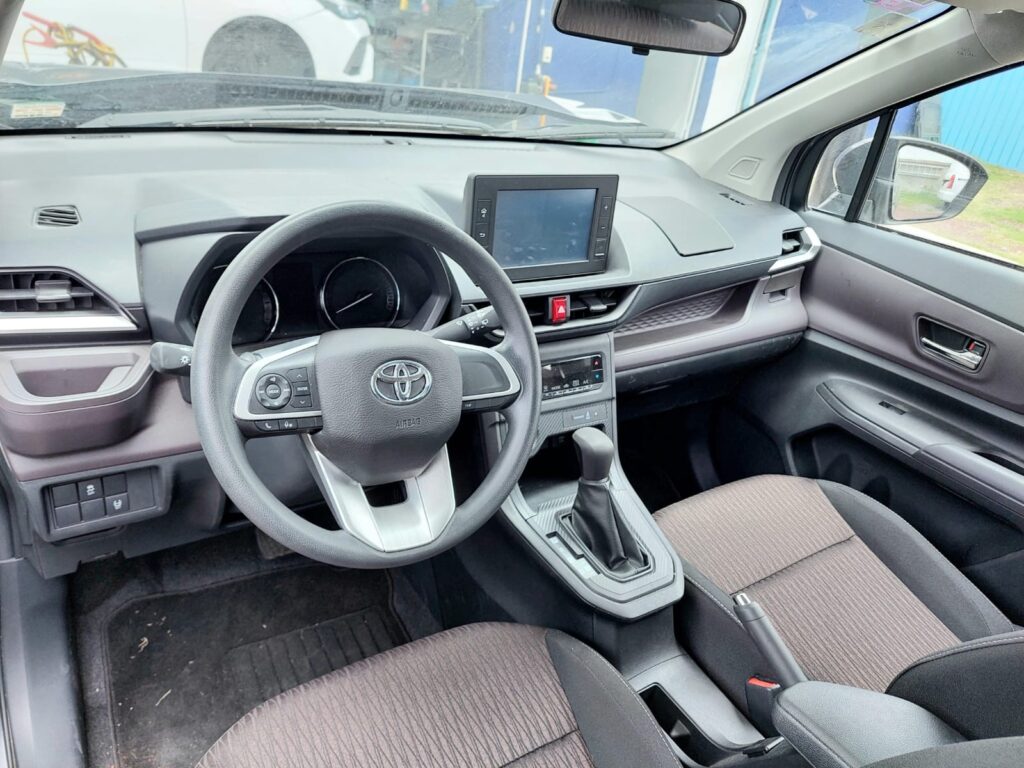 No te arriesgues comprando autos en subastas, tienen vicios ocultos y faltantes. Compra de manera directa con nosotros, todas nuestras unidades encienden y ruedan.