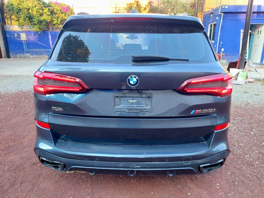 No te arriesgues comprando autos en subastas, tienen vicios ocultos y faltantes. Compra de manera directa con nosotros, todas nuestras unidades encienden y ruedan.