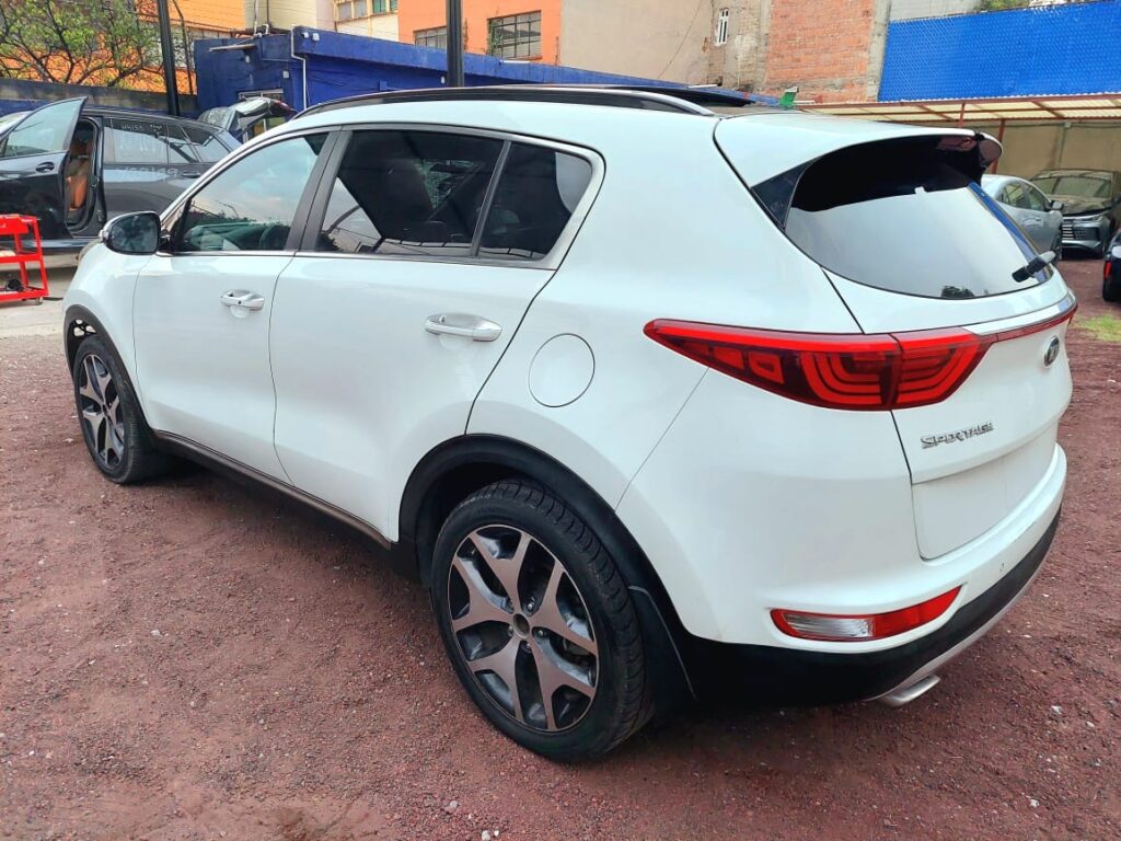 No te arriesgues comprando autos en subastas, tienen vicios ocultos y faltantes. Compra de manera directa con nosotros, todas nuestras unidades encienden y ruedan.