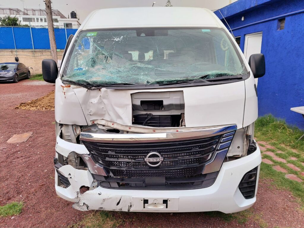 No te arriesgues comprando autos en subastas, tienen vicios ocultos y faltantes. Compra de manera directa con nosotros, todas nuestras unidades encienden y ruedan.