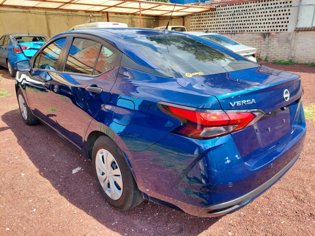 No te arriesgues comprando autos en subastas, tienen vicios ocultos y faltantes. Compra de manera directa con nosotros, todas nuestras unidades encienden y ruedan.