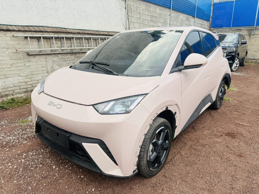 No te arriesgues comprando autos en subastas, tienen vicios ocultos y faltantes. Compra de manera directa con nosotros, todas nuestras unidades encienden y ruedan.