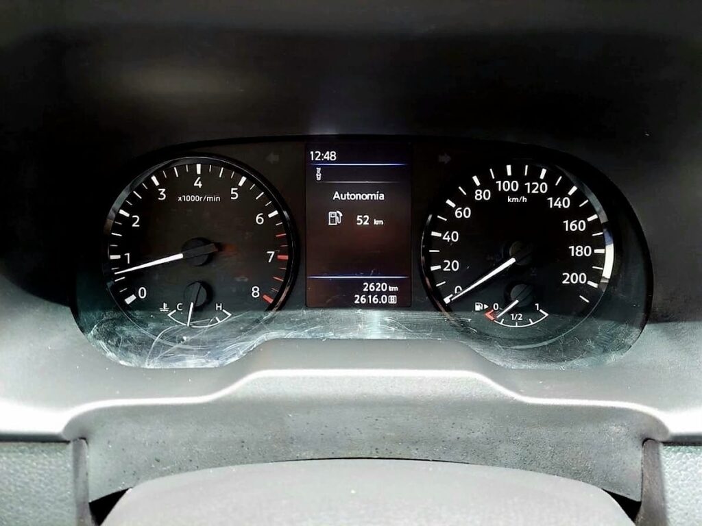 No te arriesgues comprando autos en subastas, tienen vicios ocultos y faltantes. Compra de manera directa con nosotros, todas nuestras unidades encienden y ruedan.