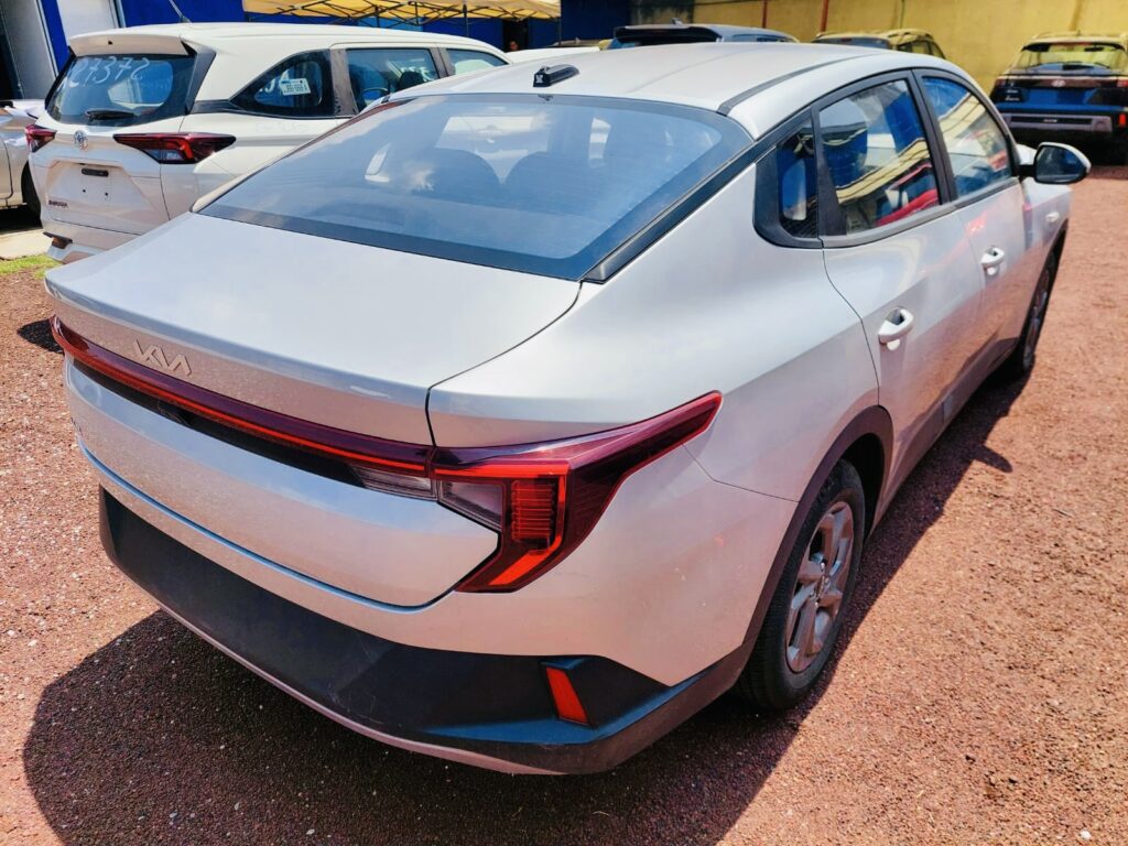 No te arriesgues comprando autos en subastas, tienen vicios ocultos y faltantes. Compra de manera directa con nosotros, todas nuestras unidades encienden y ruedan.
