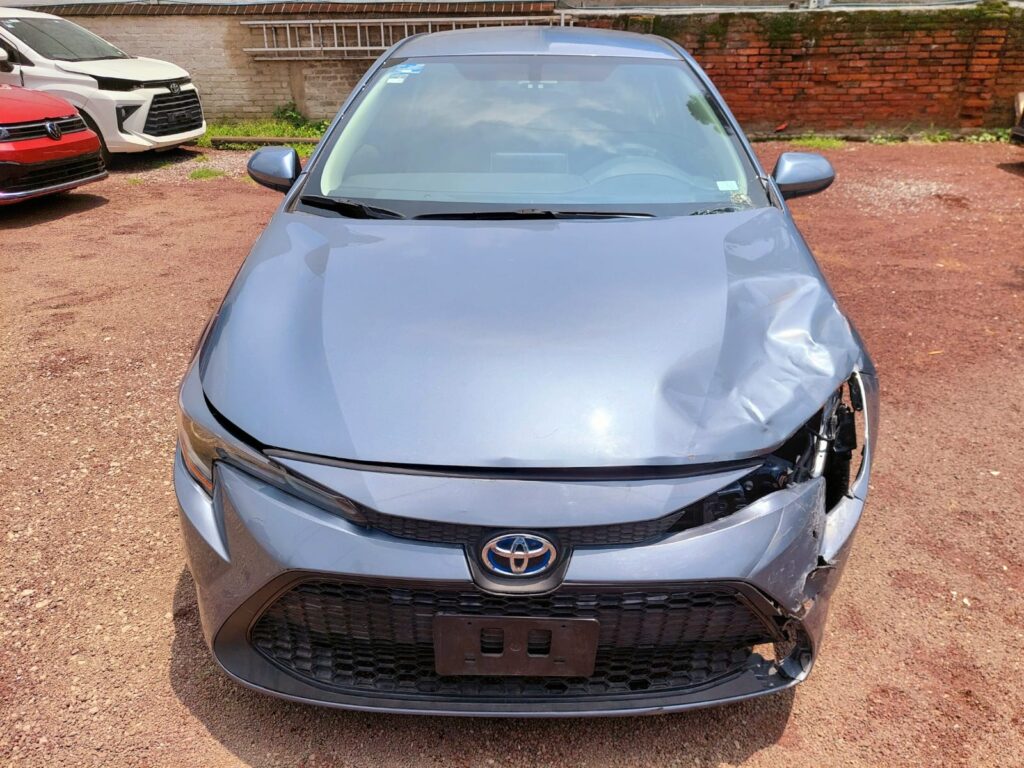No te arriesgues comprando autos en subastas, tienen vicios ocultos y faltantes. Compra de manera directa con nosotros, todas nuestras unidades encienden y ruedan.