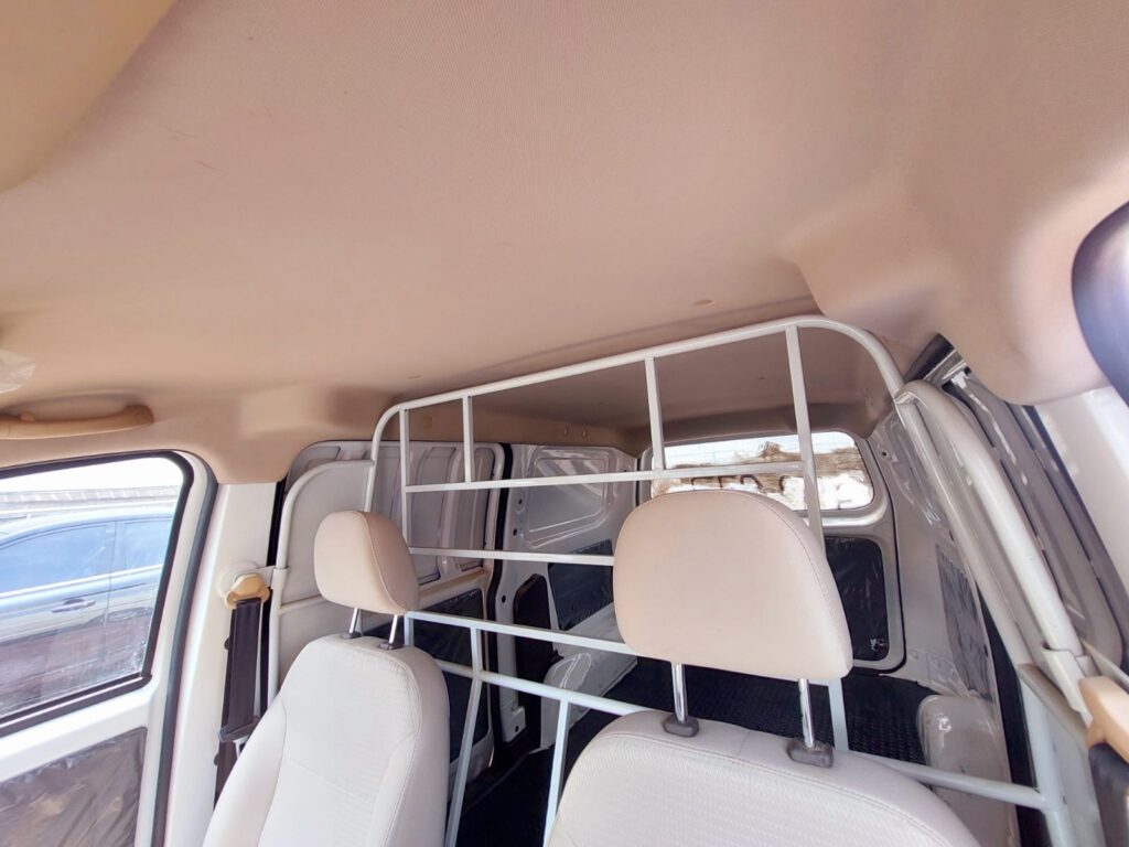 No te arriesgues comprando autos en subastas, tienen vicios ocultos y faltantes. Compra de manera directa con nosotros, todas nuestras unidades encienden y ruedan.