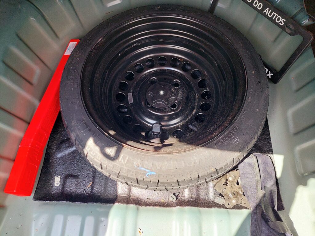 No te arriesgues comprando autos en subastas, tienen vicios ocultos y faltantes. Compra de manera directa con nosotros, todas nuestras unidades encienden y ruedan.
