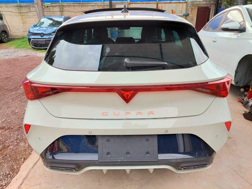 No te arriesgues comprando autos en subastas, tienen vicios ocultos y faltantes. Compra de manera directa con nosotros, todas nuestras unidades encienden y ruedan.