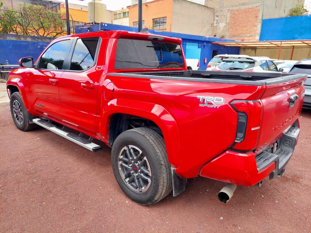 No te arriesgues comprando autos en subastas, tienen vicios ocultos y faltantes. Compra de manera directa con nosotros, todas nuestras unidades encienden y ruedan.